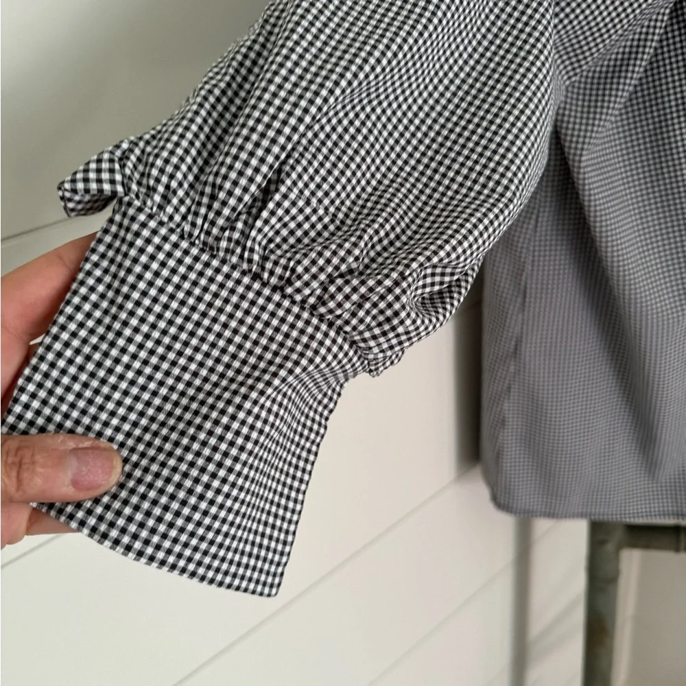 Beautiful Karli Black and White Checked Long Ruffled Sleeve SZ large - Picture 4 of 7